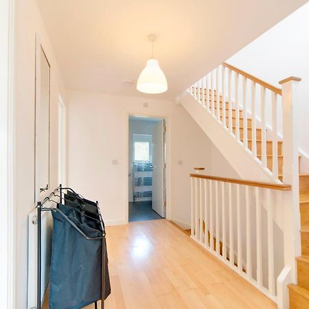 Pass The Keys 49 Byron Square Modern And Spacious 3 Bed Home With Free Parking CBG Εξωτερικό φωτογραφία