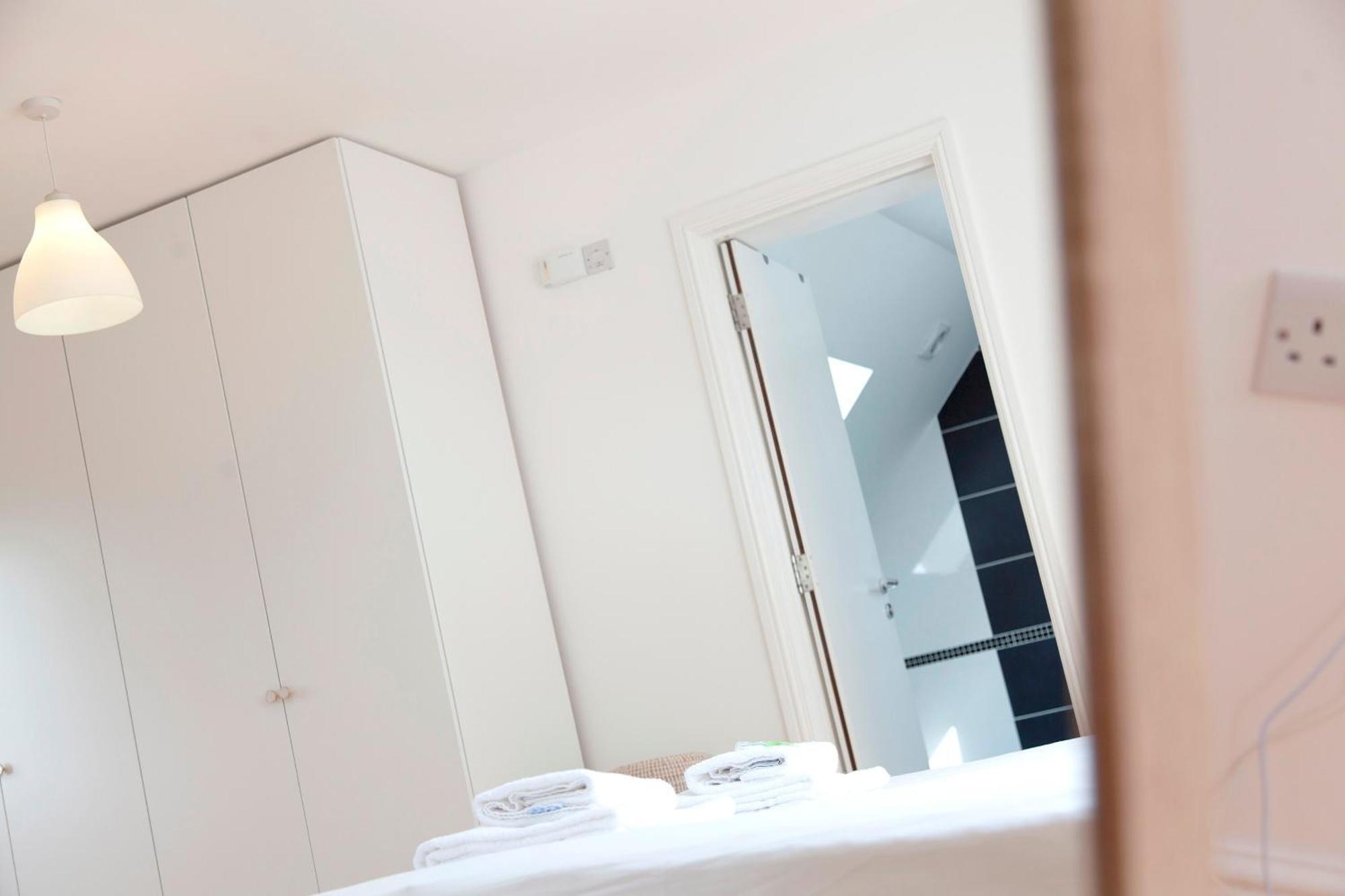 Pass The Keys 49 Byron Square Modern And Spacious 3 Bed Home With Free Parking CBG Εξωτερικό φωτογραφία