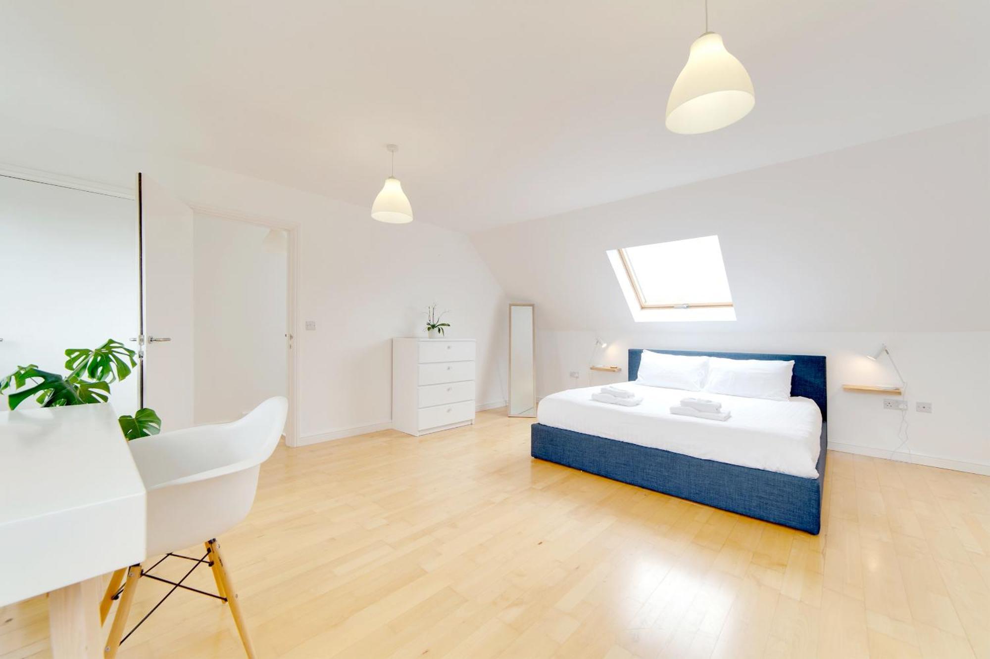 Pass The Keys 49 Byron Square Modern And Spacious 3 Bed Home With Free Parking CBG Εξωτερικό φωτογραφία