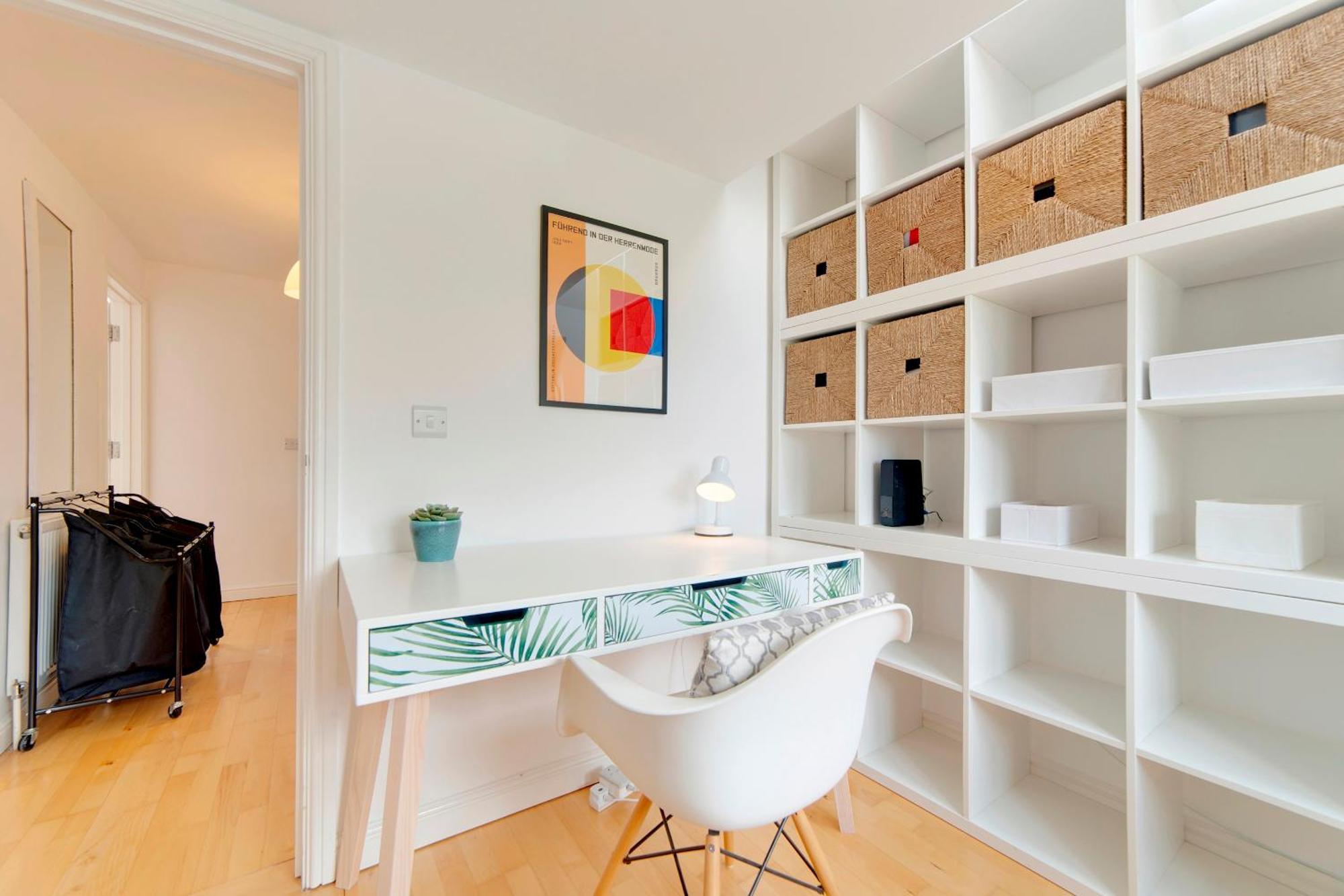 Pass The Keys 49 Byron Square Modern And Spacious 3 Bed Home With Free Parking CBG Εξωτερικό φωτογραφία
