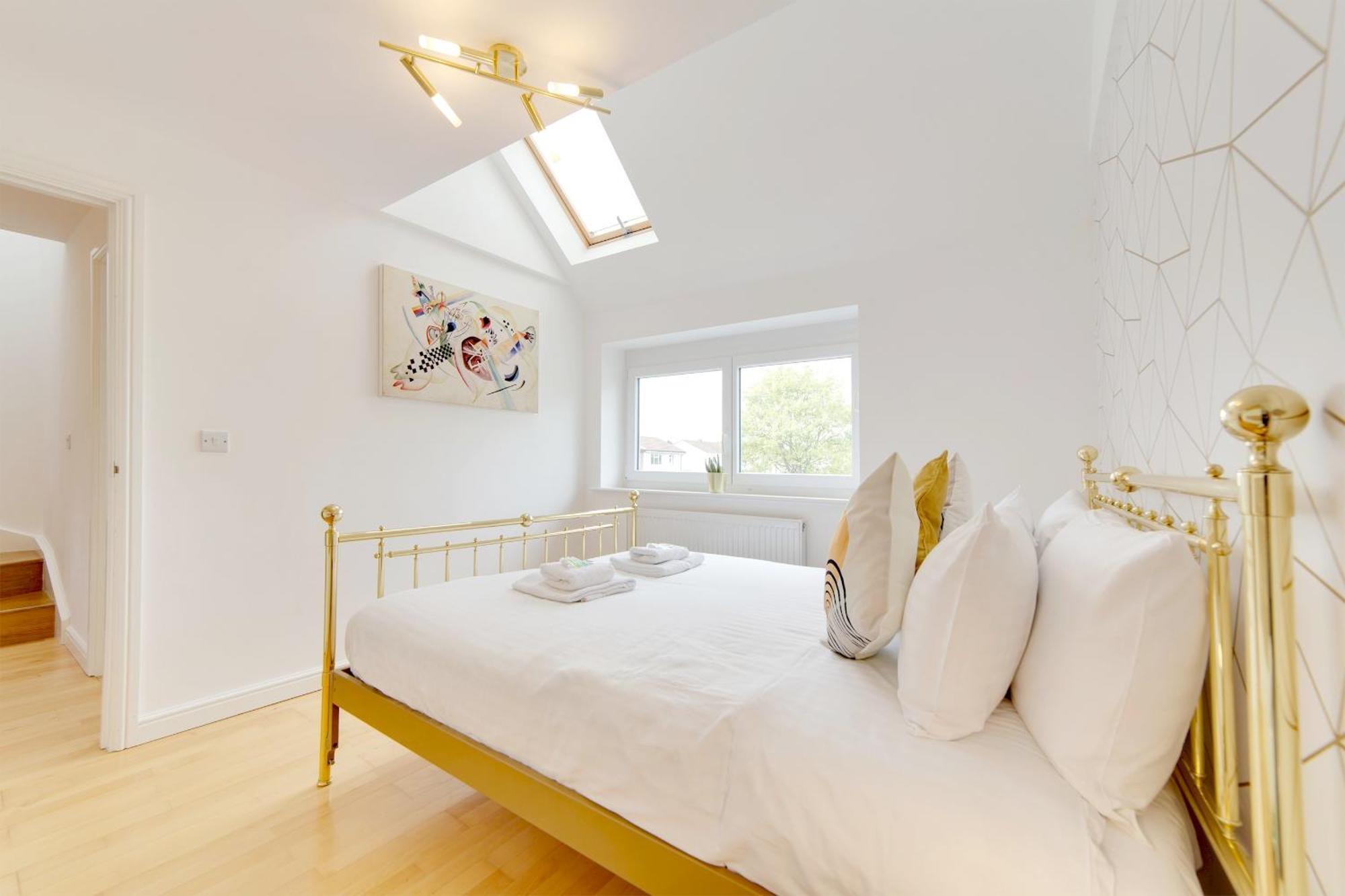 Pass The Keys 49 Byron Square Modern And Spacious 3 Bed Home With Free Parking CBG Εξωτερικό φωτογραφία