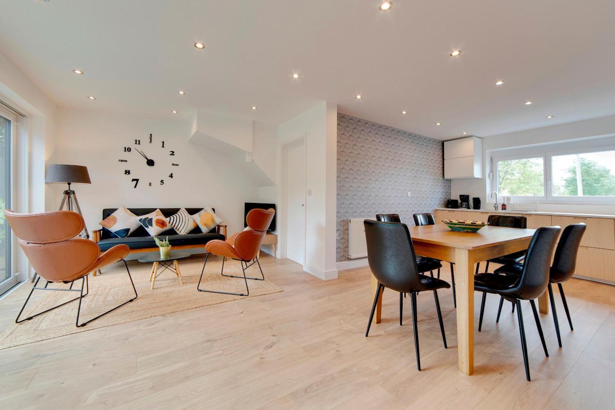 Pass The Keys 49 Byron Square Modern And Spacious 3 Bed Home With Free Parking CBG Εξωτερικό φωτογραφία